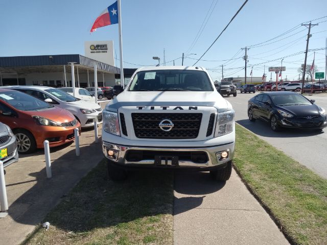 2019 Nissan Titan SV Crew Cab 4WD
