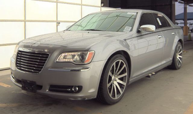 2013 Chrysler 300C 2WD V6 4D SEDAN