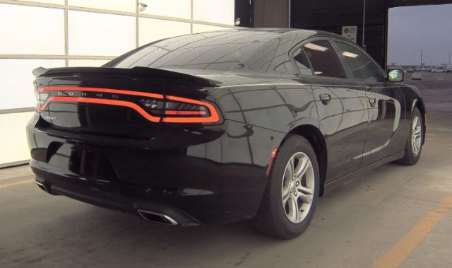 2017 Dodge Charger SE RWD