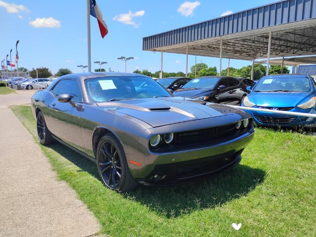 2016 Dodge Challenger SXT
