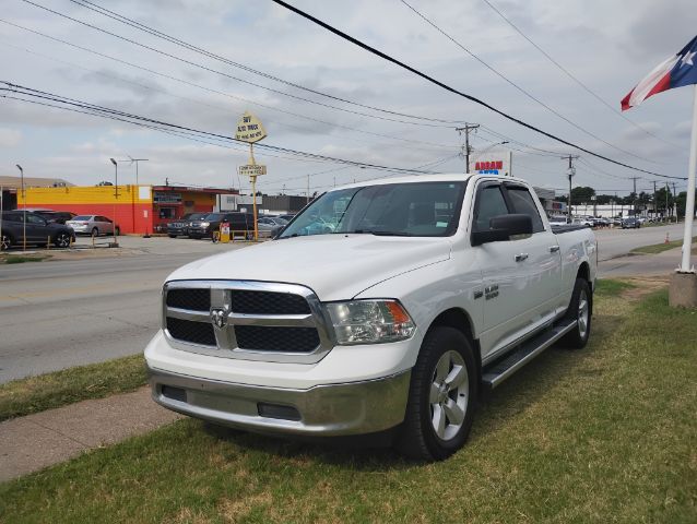 2018 RAM 1500 SLT Crew Cab 4WD
