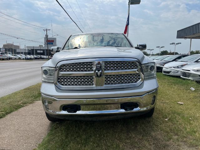 2014 RAM 1500 Laramie Quad Cab 4WD