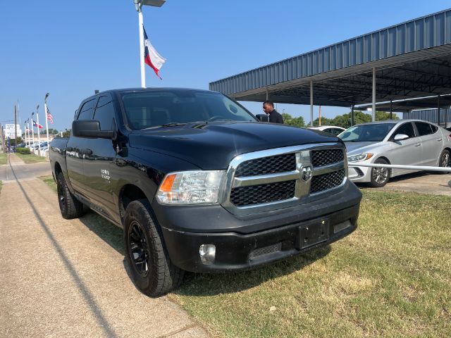 2019 RAM 1500 CLASSIC ST Crew Cab 4WD