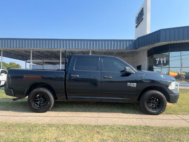2019 RAM 1500 CLASSIC ST Crew Cab 4WD