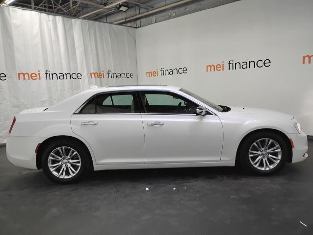 2015 Chrysler 300C 2WD V6 4D SEDAN C