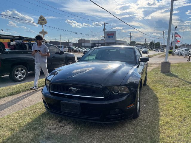 2014 Ford Mustang V6