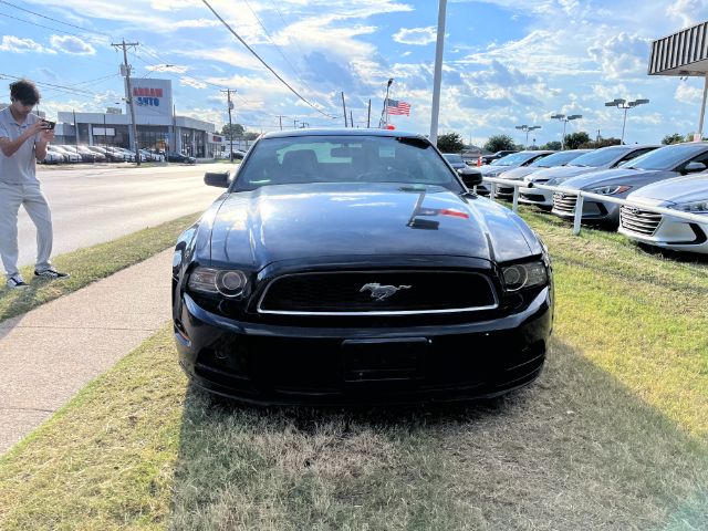 2014 Ford Mustang V6
