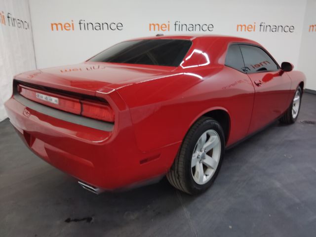 2013 Dodge Challenger SXT