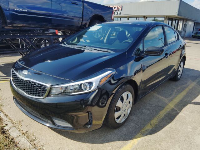 2017 Kia Forte LX 6A