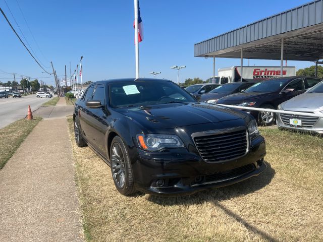 2013 Chrysler 300C John Varvatos Limited Edition