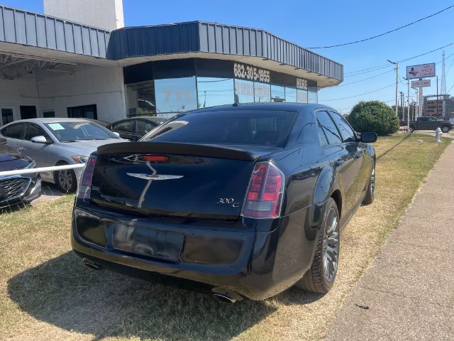 2013 Chrysler 300C John Varvatos Limited Edition