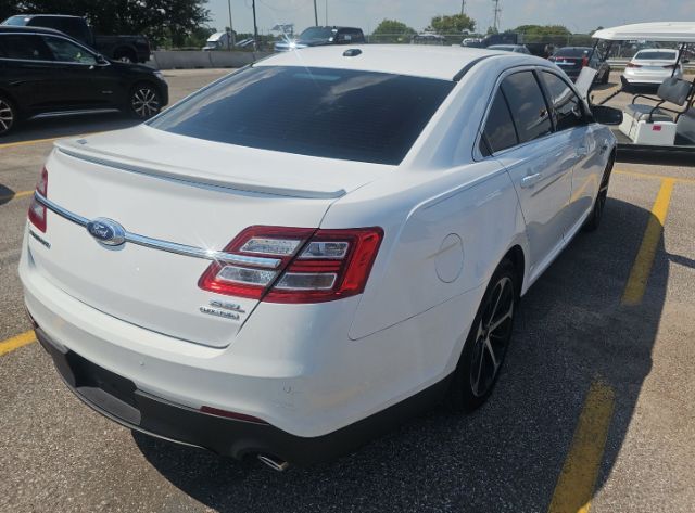 2016 Ford Taurus SEL