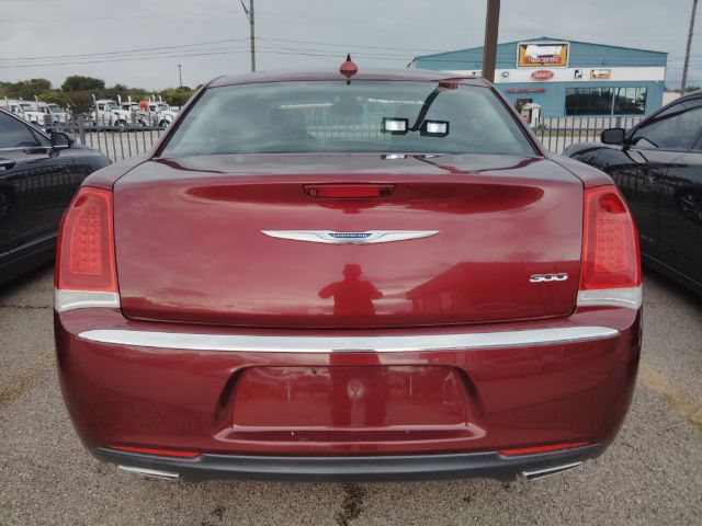 2019 Chrysler 300 Limited