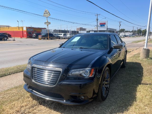 2013 Chrysler 300C John Varvatos Limited Edition