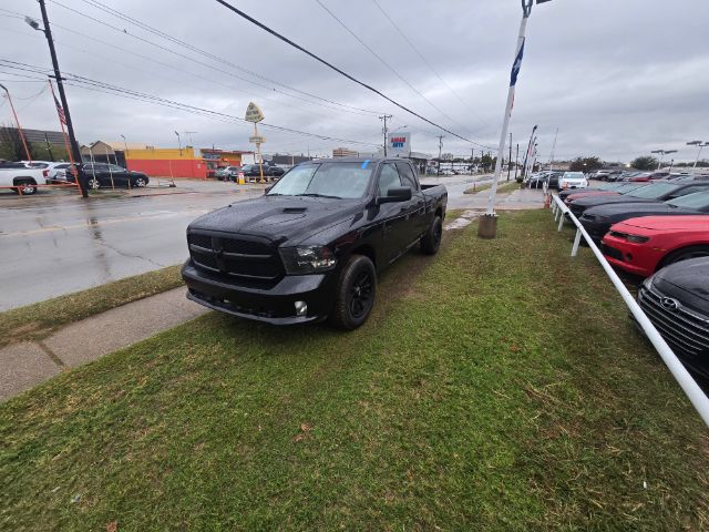 2021 RAM 1500 CLASSIC EXPRESS Quad Cab 4WD
