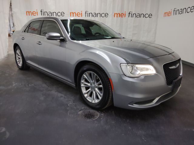 2017 Chrysler 300 Limited