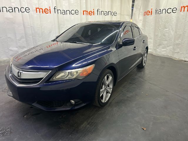 2013 Acura ILX 5-Spd AT w/ Premium Package