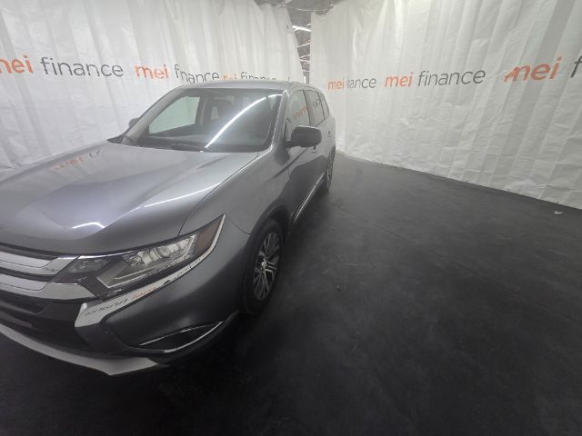 2016 Mitsubishi Outlander ES