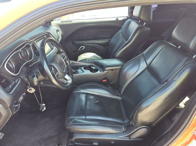 2016 Dodge Challenger SXT Plus