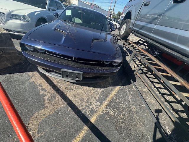 2016 Dodge Challenger SXT Plus