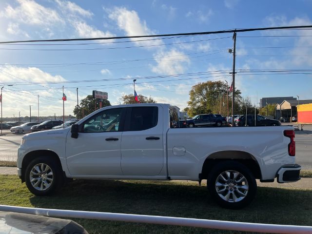 2020 Chevrolet Silverado 1500 2WD Double Cab Standard Bed Custom