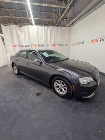 2018 Chrysler 300 Touring