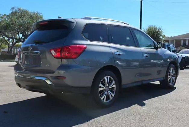 2019 Nissan Pathfinder SV