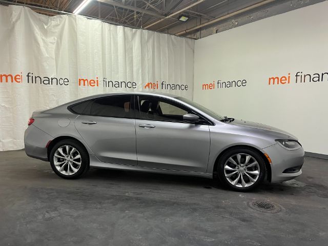 2015 Chrysler 200 S AWD