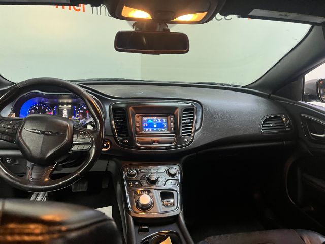 2015 Chrysler 200 S AWD