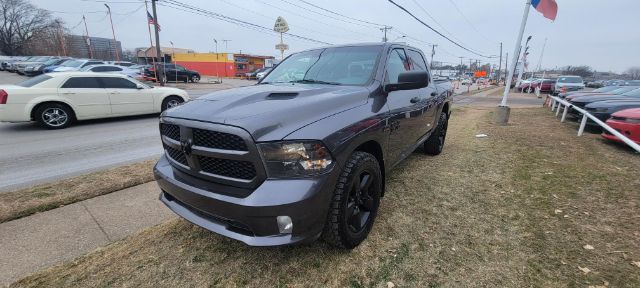 2019 RAM 1500 Classic EXPRESS Crew Cab SWB