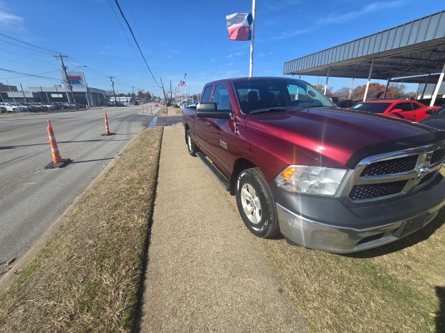 2016 RAM 1500 ST Quad Cab 4WD