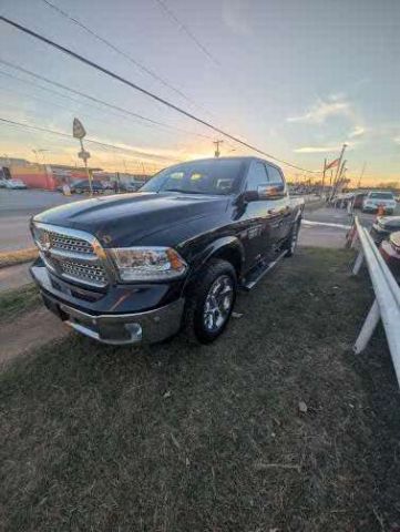 2016 RAM 1500 LARAMIE CREW CAB