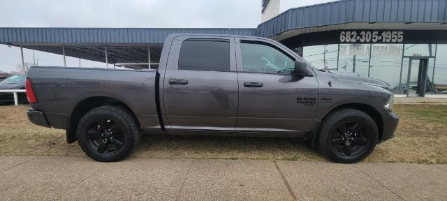 2019 RAM 1500 Classic EXPRESS Crew Cab SWB