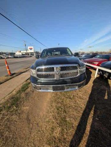 2016 RAM 1500 4WD V6 QUAD CAB 3.6L SLT