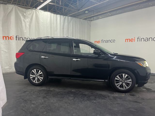 2020 Nissan Pathfinder S 2WD