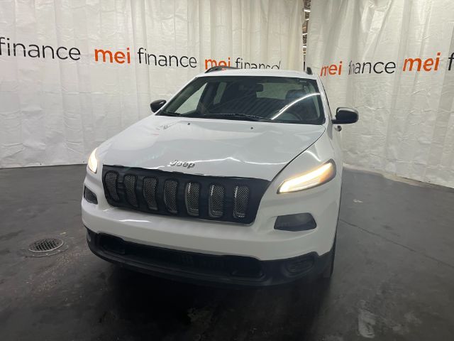 2016 Jeep Cherokee Sport