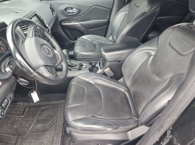 2019 Jeep Cherokee Limited FWD