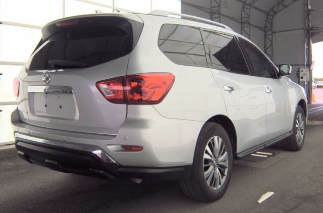 2019 Nissan Pathfinder S
