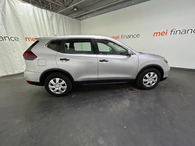 2018 Nissan Rogue FWD 4D SUV S