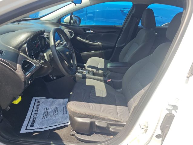 2019 Chevrolet Cruze LS Hatchback