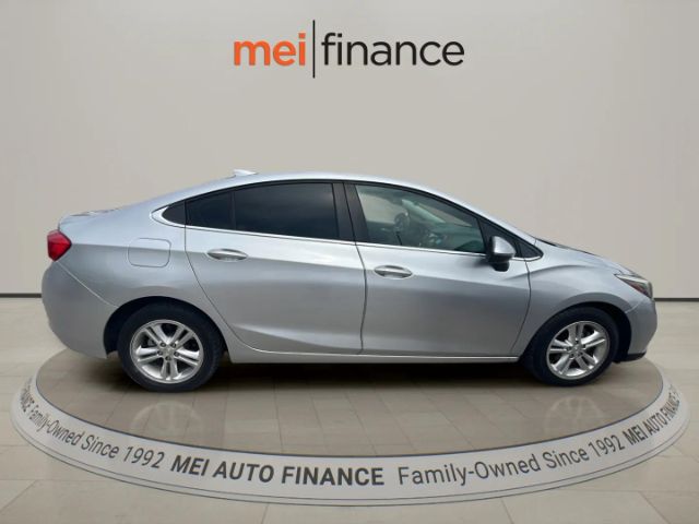2018 Chevrolet Cruze LT Auto