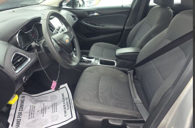 2018 Chevrolet Cruze LT Auto