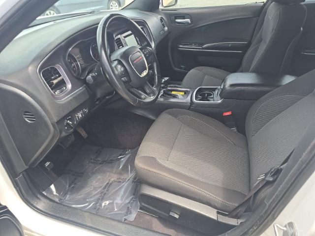 2017 Dodge Charger SE RWD