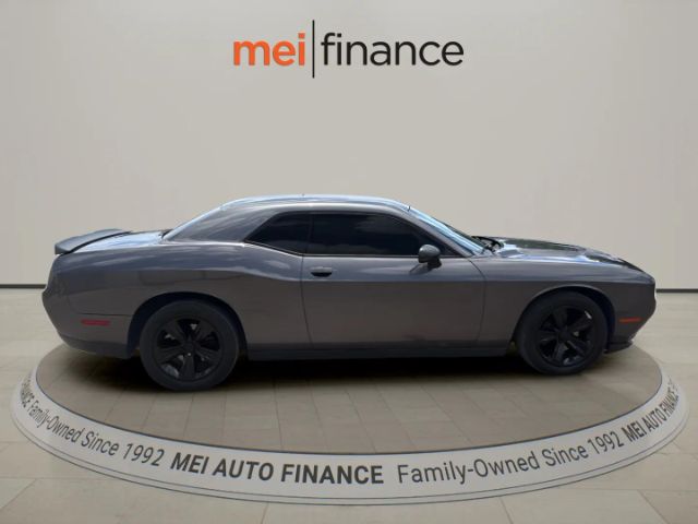 2017 Dodge Challenger SXT