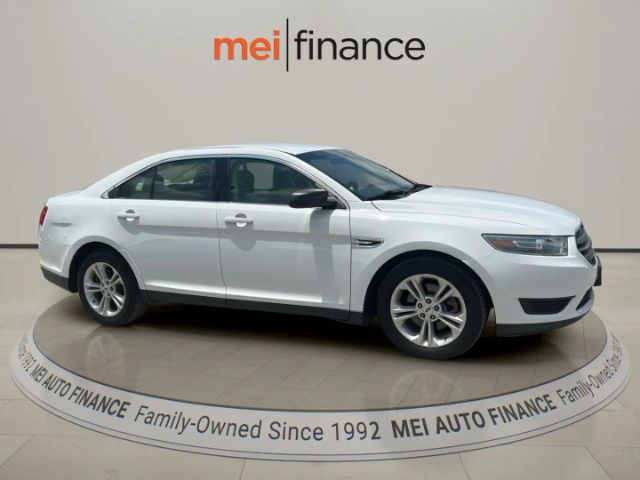 2016 Ford Taurus SE