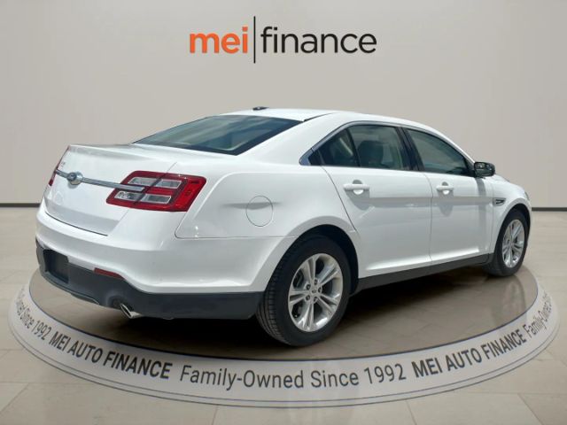 2016 Ford Taurus SE