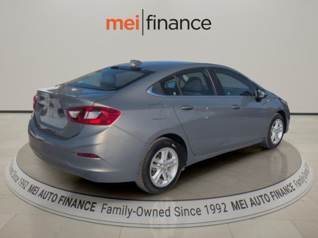 2017 Chevrolet Cruze LT Auto
