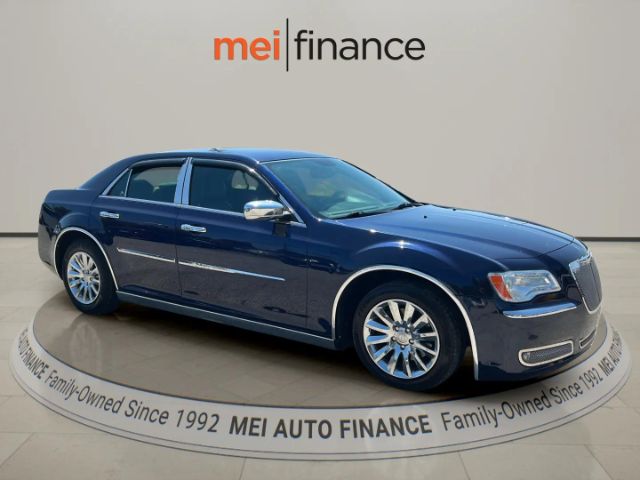 2014 Chrysler 300 2WD V6 4D