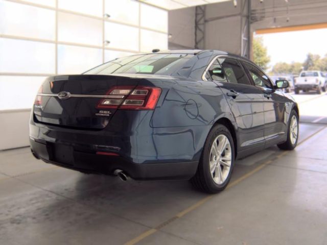 2017 Ford Taurus SEL