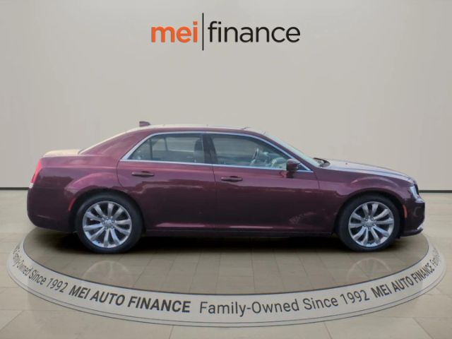 2017 Chrysler 300 Limited